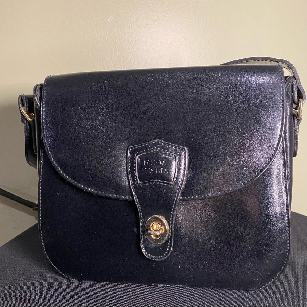 Leather Moda Italia Vintage Black Crossbody Bag